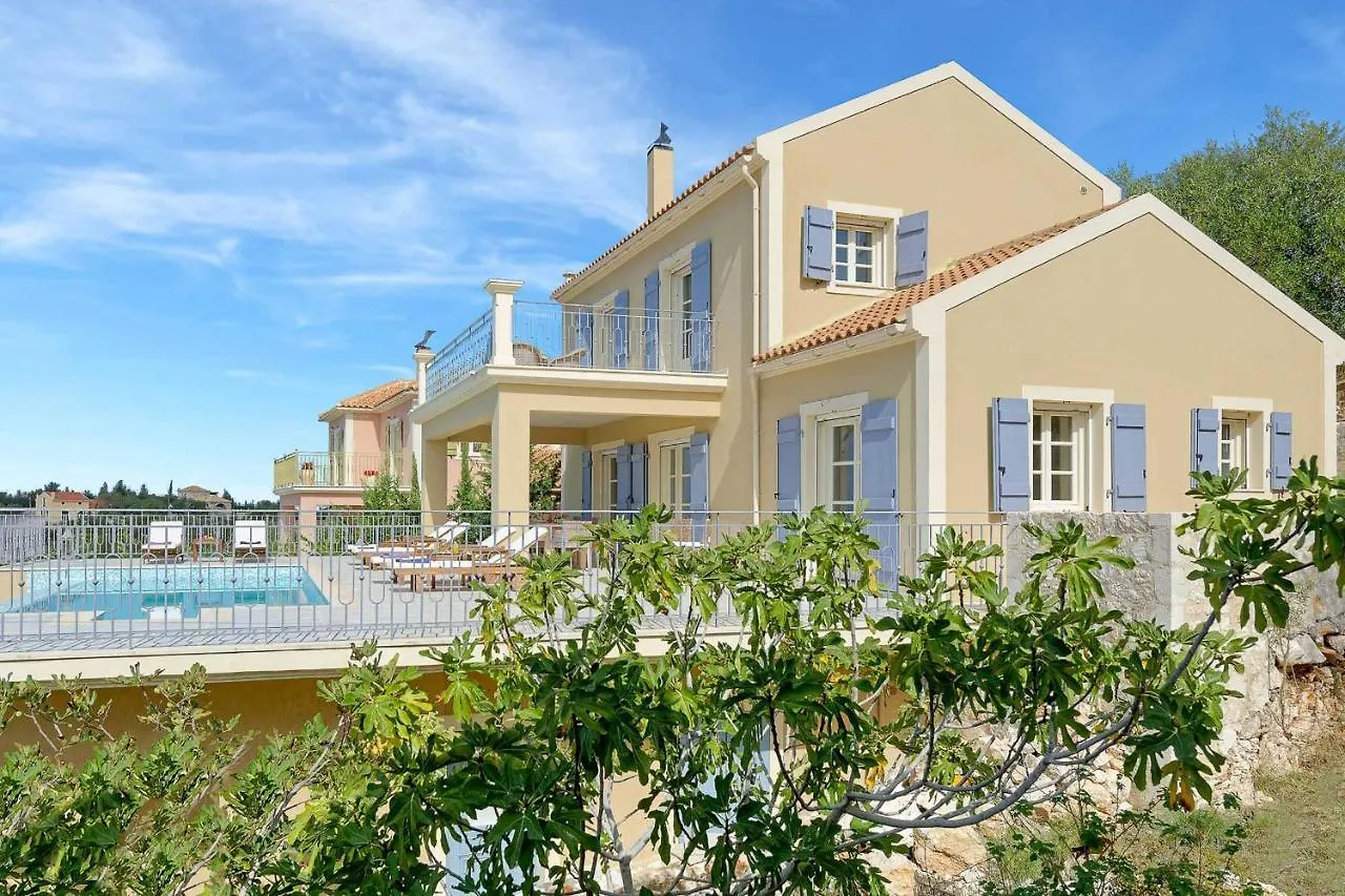 Villa Persephone Antipata  اليونان