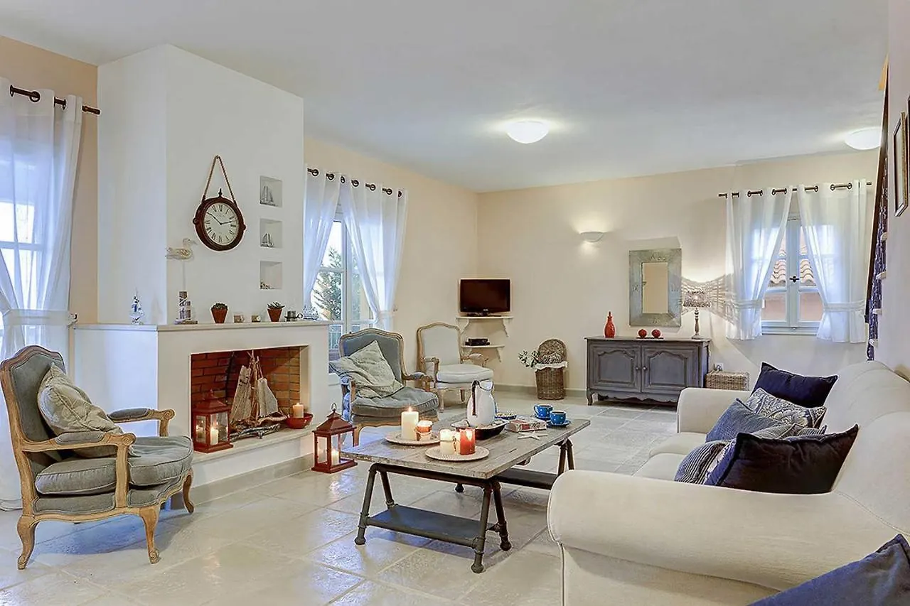 Villa Persephone Antipata  0*, Antipata (Erisos) اليونان